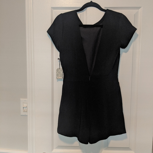 Romper - Picture 2 of 4